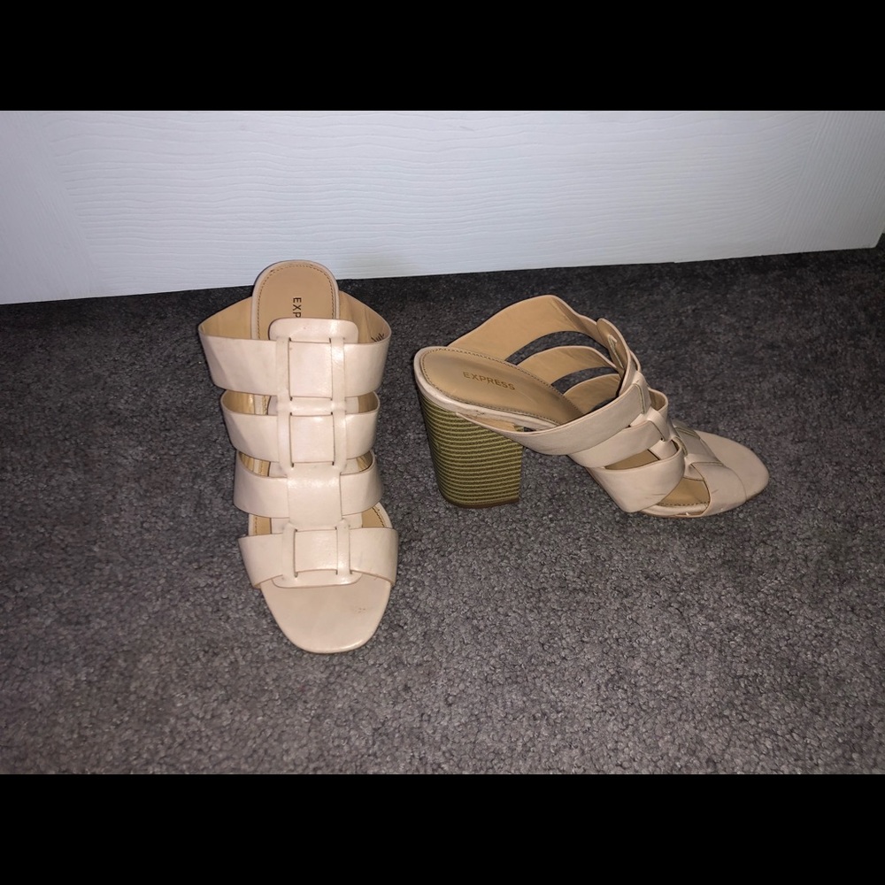 Nude sandal